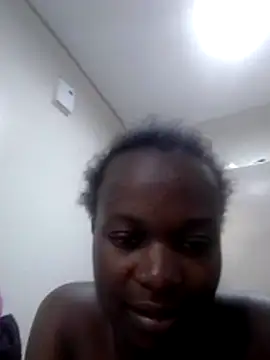 Snapshot of praizytriza chatting on August 1, 11:31 am praizytriza online show from August 1, 11:31 am