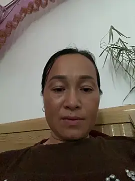 Snapshot of Loly_hana chatting on June 19, 3:22 am Loly hana online show from June 19, 3:22 am