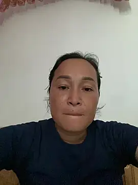 Snapshot of Loly_hana chatting on June 29, 3:24 am Loly hana online show from June 29, 3:24 am