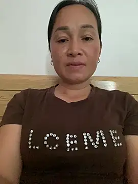Snapshot of Loly_hana chatting on July 5, 6:31 am Loly hana online show from July 5, 6:31 am