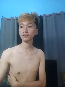 Fem phiLboy69 online show from July 3, 7:42 pm
