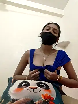 Snapshot of pooja_riya chatting on July 7, 7:23 am pooja riya online show from July 7, 7:23 am
