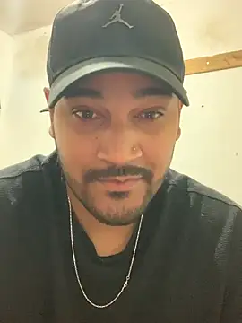 wandinho13 online show from June 17, 1:23 pm