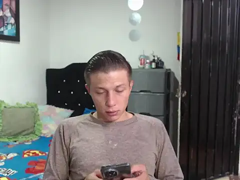 Stiiveen777 online show from July 15, 12:32 pm