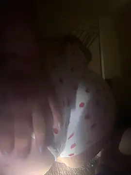 hisgoodgurl10 online show from July 6, 1:08 pm
