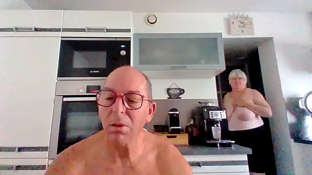 coquinesensuel online show from July 4, 8:53 am
