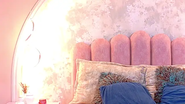 AshleyMorgans online show from August 5, 8:55 pm