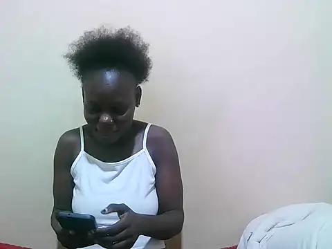 Snapshot of bianca_love2 chatting on July 2, 4:46 pm bianca love2 online show from July 2, 4:46 pm