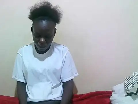 Snapshot of bianca_love2 chatting on July 7, 7:56 am bianca love2 online show from July 7, 7:56 am