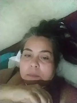 BigAssQueenLatina online show from June 21, 11:40 pm