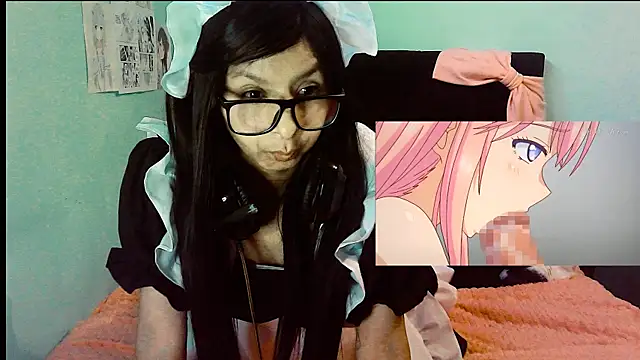 Snapshot of Waifuverse chatting on July 4, 8:37 pm Waifuverse online show from July 4, 8:37 pm