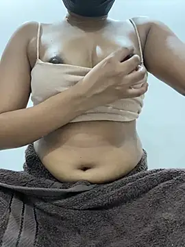 indiandivaxoxo online show from July 19, 7:23 am