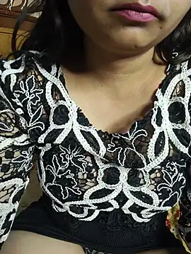 sexy-pari8 online show from July 13, 3:15 pm