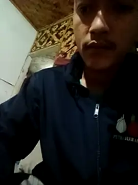 Snapshot of cepi96 chatting on July 28, 4:39 pm cepi96 online show from July 28, 4:39 pm