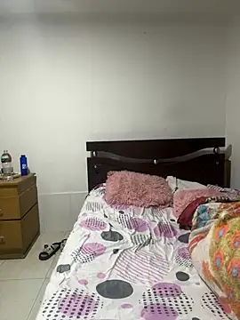 mila  vega online show from August 5, 3:42 am