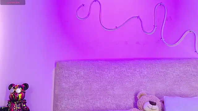 EvaMuriel online show from July 28, 4:39 pm