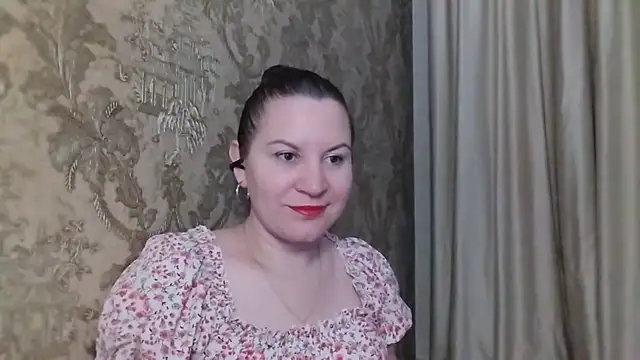 Snapshot of Lauralison chatting on July 21, 9:06 pm Lauralison online show from July 21, 9:06 pm