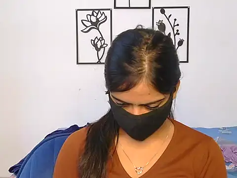 Snapshot of Ruchi-19 chatting on August 8, 11:56 am Ruchi-19 online show from August 8, 11:56 am