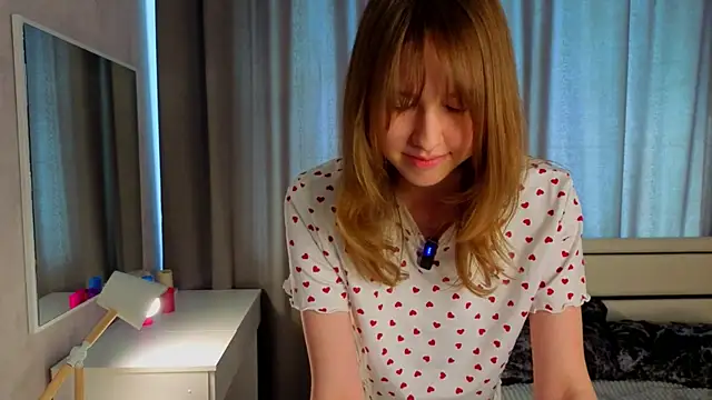 SunnySikarskie online show from July 9, 5:33 am