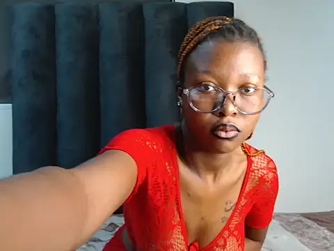 Snapshot of keutypie18 chatting on July 14, 4:17 am keutypie18 online show from July 14, 4:17 am