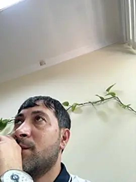 Snapshot of Elnur_464 chatting on July 9, 8:18 am Elnur 464 online show from July 9, 8:18 am