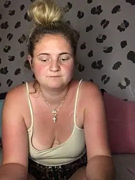 Snapshot of Juicy_BabeXo chatting on June 26, 10:36 pm Juicy BabeXo online show from June 26, 10:36 pm