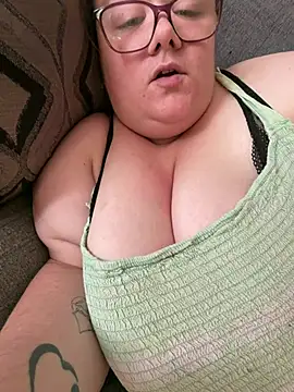 Honey HazelX online show from June 26, 7:35 am