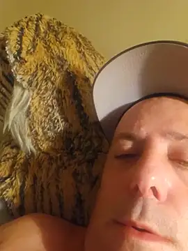 heterohotguy78 online show from August 8, 7:49 pm
