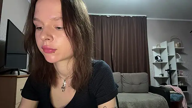 juvessa0 online show from June 26, 10:47 pm