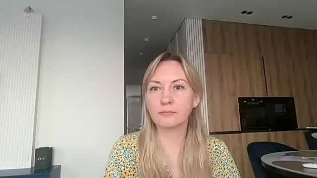 Dorielle online show from June 24, 3:00 pm