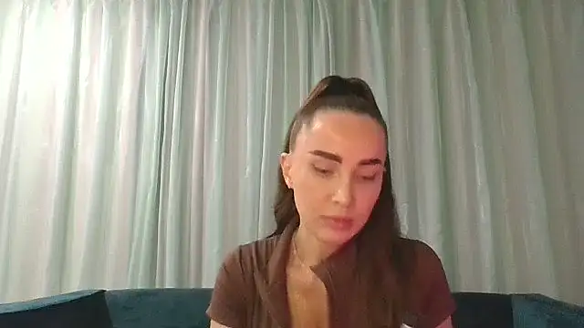 Zorelia online show from June 24, 6:07 pm