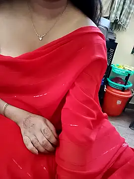 Mangelxoxo online show from June 26, 6:29 am