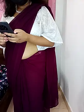 Mangelxoxo online show from August 5, 5:16 pm