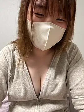 miiiiii i online show from July 11, 3:26 pm