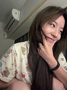 Snapshot of Uugirl00 chatting on July 24, 3:43 pm Uugirl00 online show from July 24, 3:43 pm
