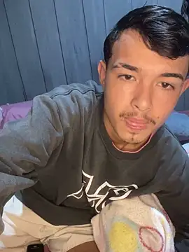 casalzinhojob online show from June 26, 11:31 pm