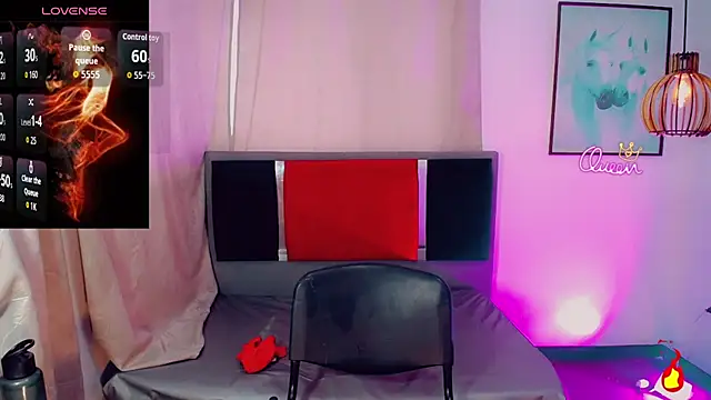Snapshot of natalie_vegas_ chatting on July 13, 11:46 am natalie vegas online show from July 13, 11:46 am
