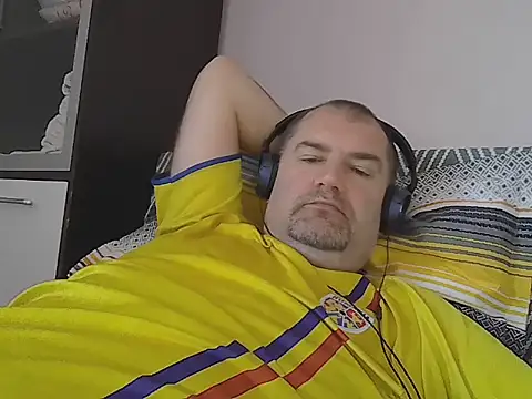 CristianDaniel78 online show from July 11, 4:15 am