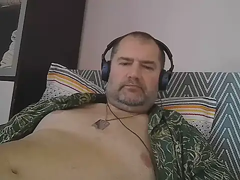 CristianDaniel78 online show from July 15, 5:23 am