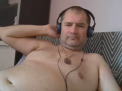 CristianDaniel78 online show from July 18, 7:01 am
