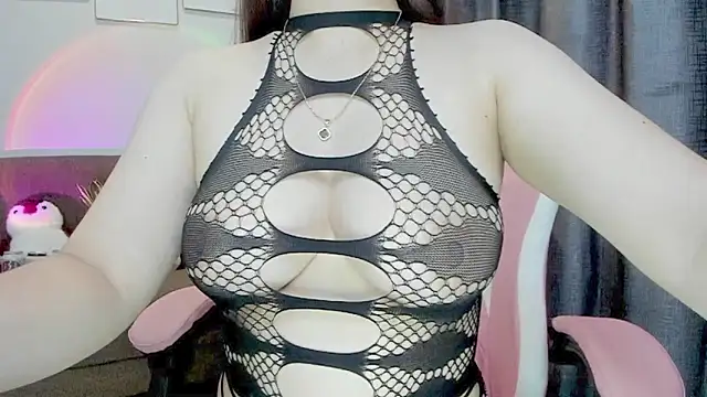 Snapshot of katty_baobei2005 chatting on July 15, 4:56 pm katty baobei2005 online show from July 15, 4:56 pm
