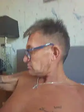 TheKnobSlobberer online show from July 8, 8:08 am