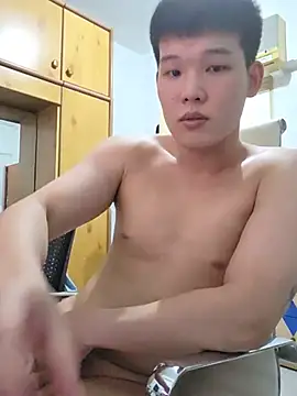 Snapshot of apexboy23 chatting on June 29, 4:18 pm apexboy23 online show from June 29, 4:18 pm