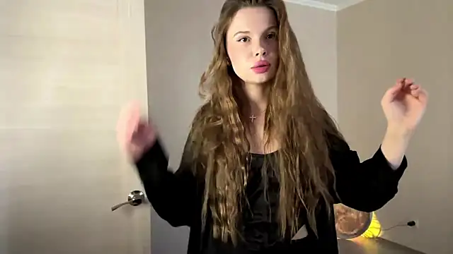 Snapshot of Monigue_Killian chatting on June 23, 11:19 am Monigue Killian online show from June 23, 11:19 am
