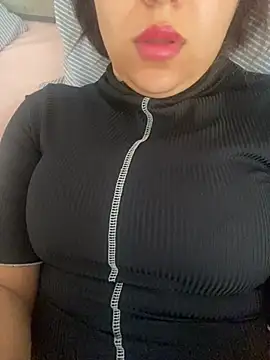 amaramryn online show from July 3, 7:04 am