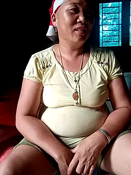 NyloveSquirt online show from July 9, 8:40 am
