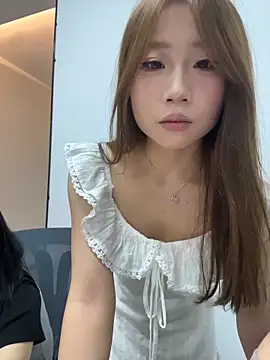 Snapshot of qiqi__77 chatting on June 22, 7:27 am qiqi 77 online show from June 22, 7:27 am