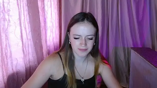 ElinaStar00 online show from July 6, 9:39 am