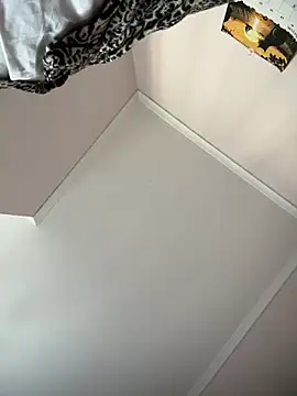 Snapshot of Lisse_of_striptease chatting on August 4, 3:25 pm Lisse of striptease online show from August 4, 3:25 pm