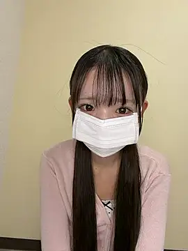 Snapshot of risa_____ chatting on July 10, 1:47 pm risa online show from July 10, 1:47 pm